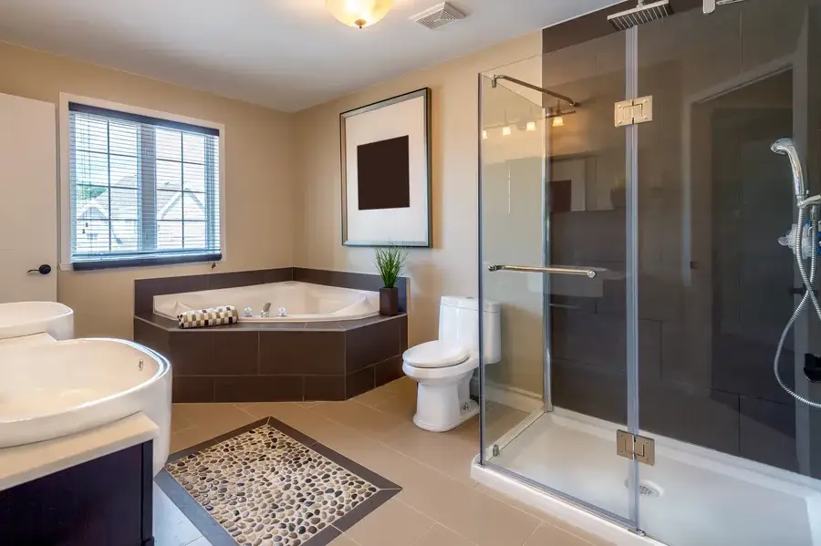 How Remodelers Maximize Small Bathroom Spaces in Hudson Falls, NY How Remodelers Maximize Small Bathroom Spaces in Hudson Falls, NY
